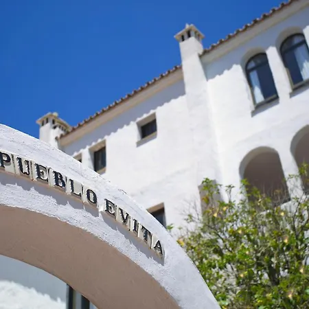 Pueblo Evita Resort 3*